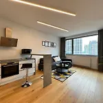 Διαμέρισμα Sky1 Modern Aptm With Rooftop View 30 Floor *