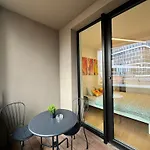 Sky1 Modern Aptm With Rooftop View 30 Floor Μπρατισλάβα