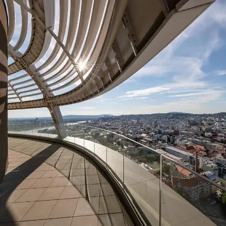 Sky1 Modern Aptm With Rooftop View 30 Floor דירה *