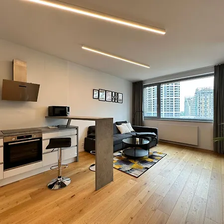 Apartment Sky1 Modern Aptm On 7 Floor With Rooftop View *