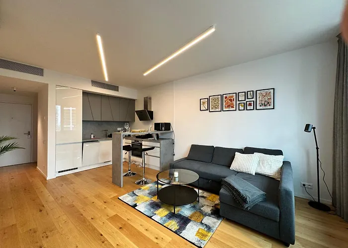 Sky1 Modern Aptm With Rooftop View 30 Floor *