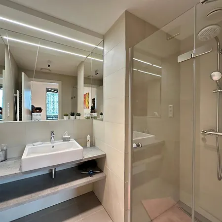 Daire Sky1 Modern Aptm With Rooftop View 30 Floor Bratislava